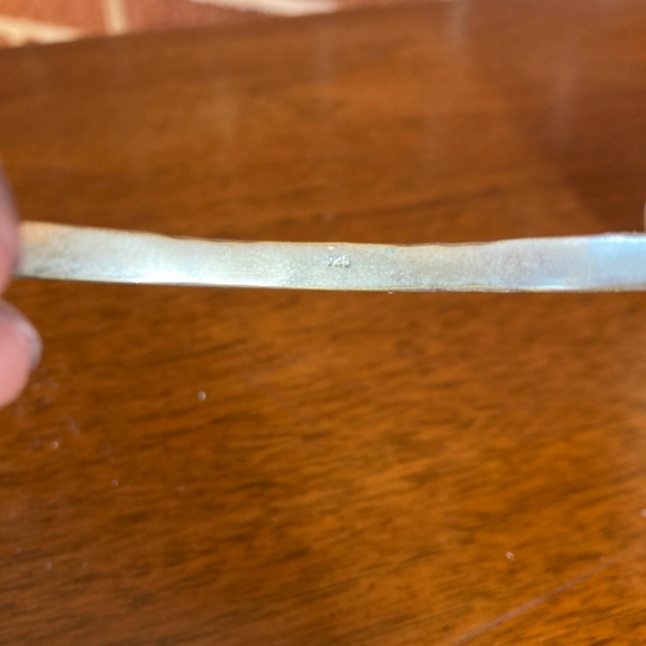 Vintage Sterling Silver Bangle Bracelet - Picture 6 of 9